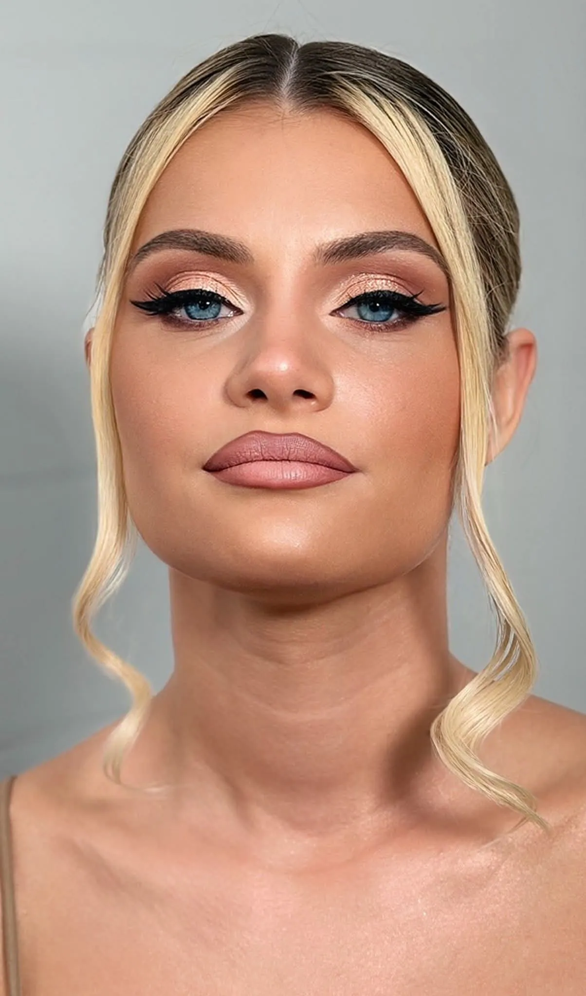 Maquillaje para eventos con acabado cuidado